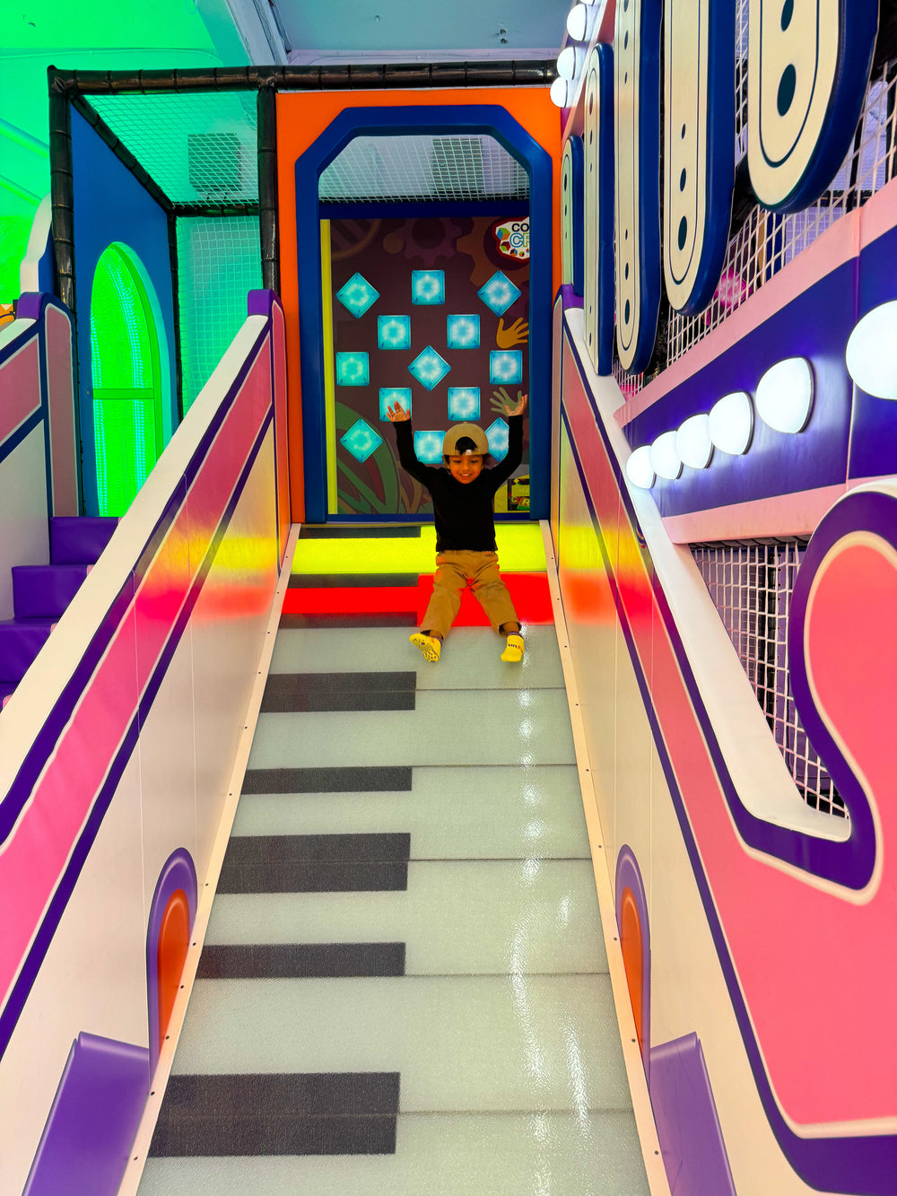 Funzy Fox About us – FunZy